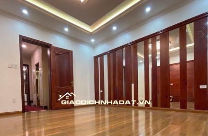 Bán kiệt tác bds Tây Hồ - TTTM Lottle-100m, 5 tầng 5m mặt tiền oto tránh , vỉa hè kinh doanh .